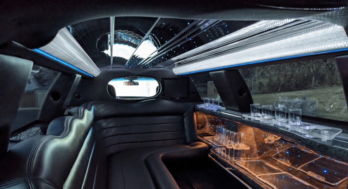 Limo Party Bus Calgary & Group Tours Limousine & Party Bus Limousine & Limo Bus Calgary