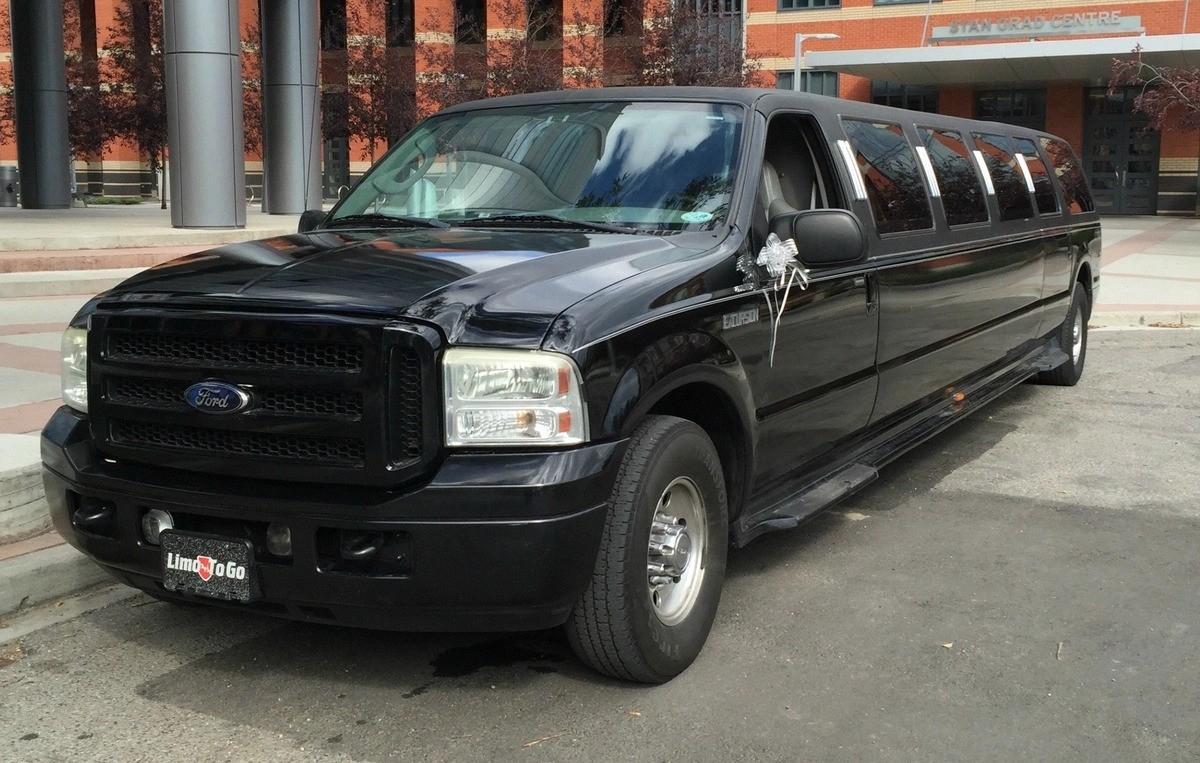 Corporate Limo Transportation & Airport Shuttle Service In Calgary